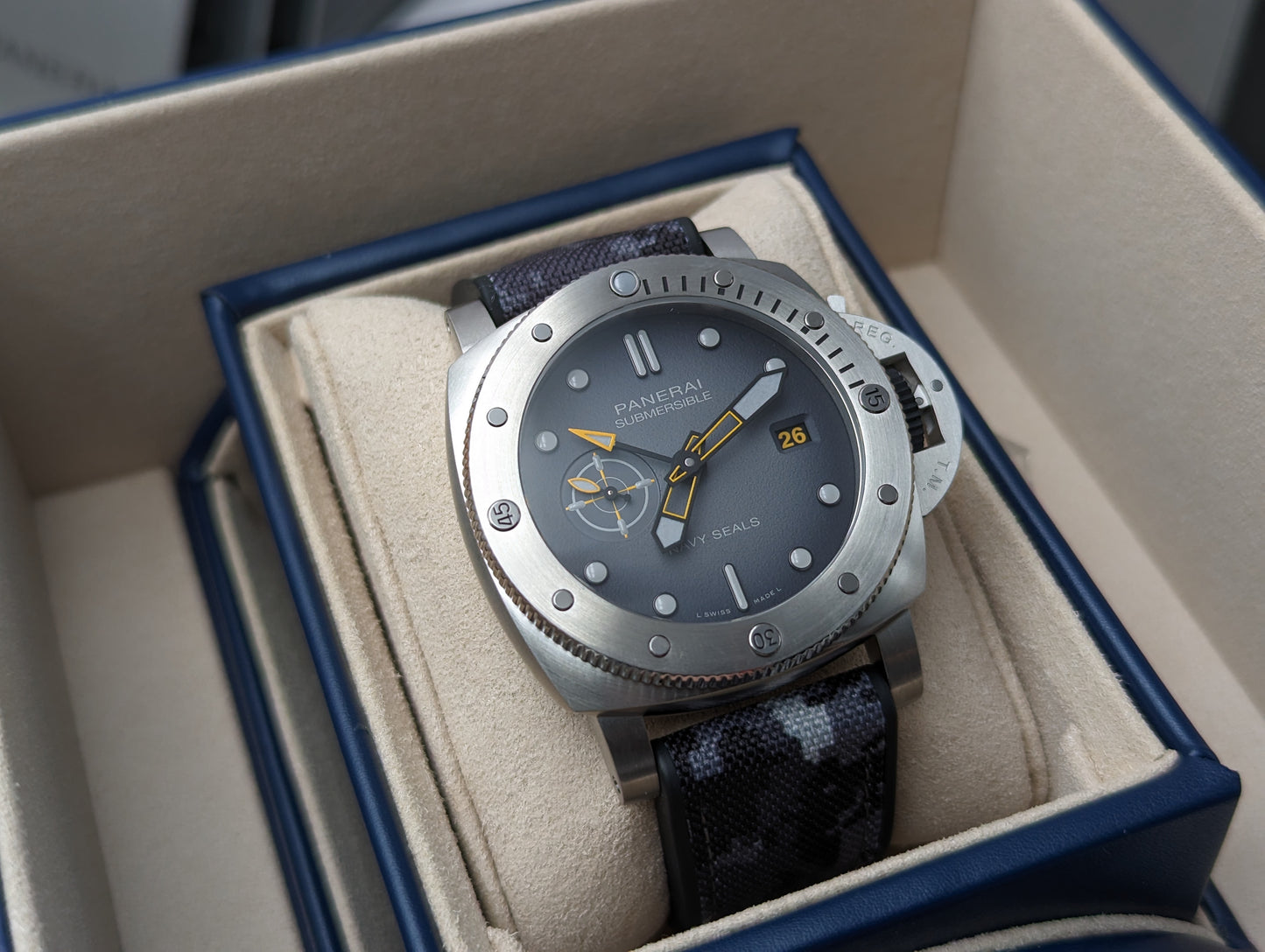 Panerai Submersible GMT Navy Seals Limited Edition 500pcs